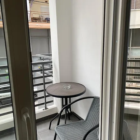 Brand New η1-η2-η3 Apartment *