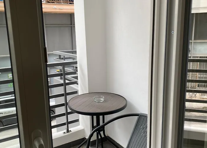 Brand New η1-η2-η3 Apartment *